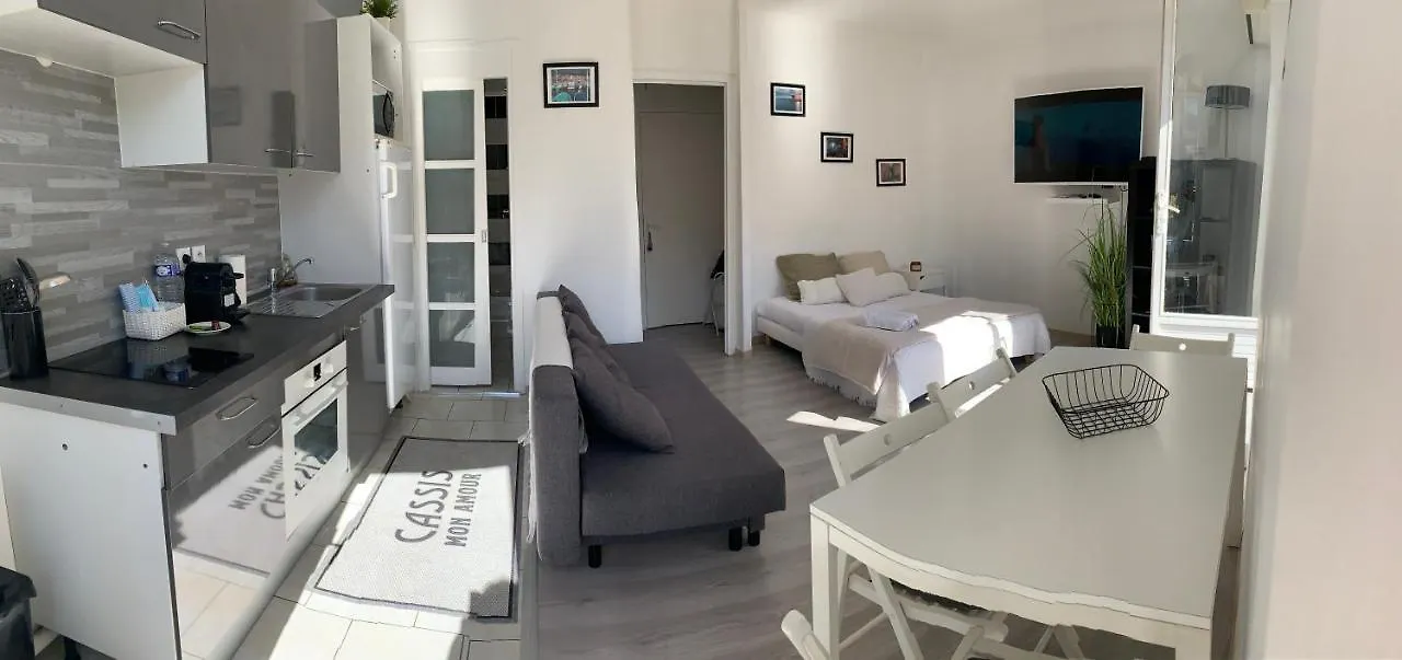 Au Coeur Du Village Joli Studio Cassis